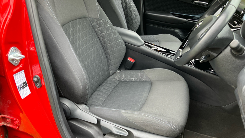 Toyota C-HR 1.8 Hybrid Design 5dr CVT Hybrid Hatchback